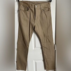 Men’s Levi Khakis